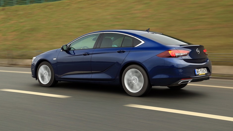 Opel Insignia II to relatywnie tanie auto. Dlaczego?