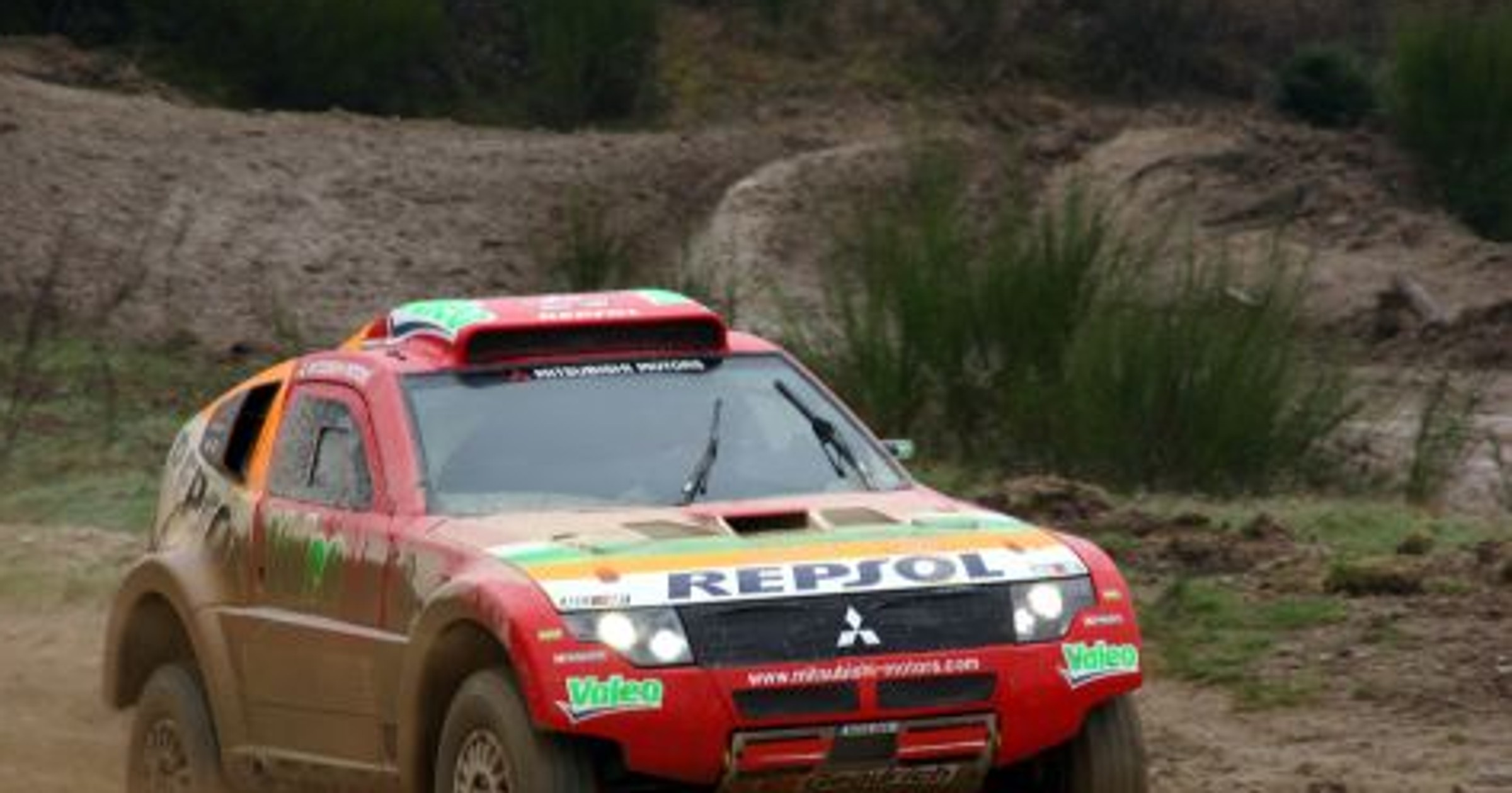 Mitsubishi zwycięża w rajdzie Transiberico