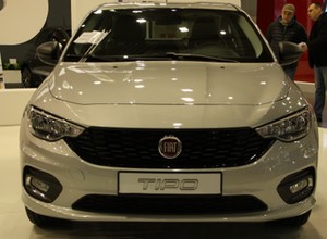 Fiat Tipo - niedrogi, hitowy sedan dla rodziny (Poznań 2016)