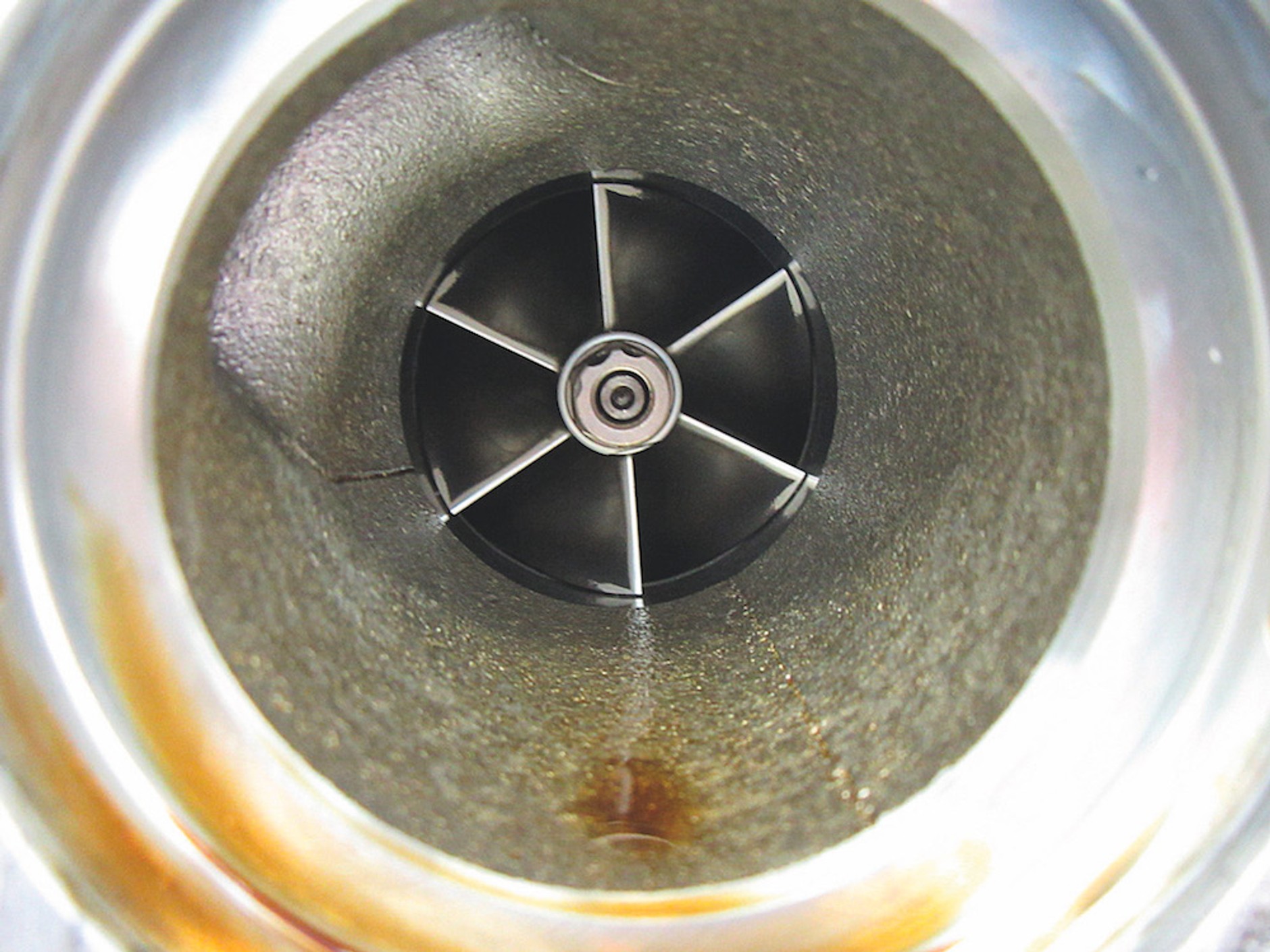 Jak wygląda Volkswagen Passat po 1.8 TSI 150 tys. km - czy godnie się zestarzał?