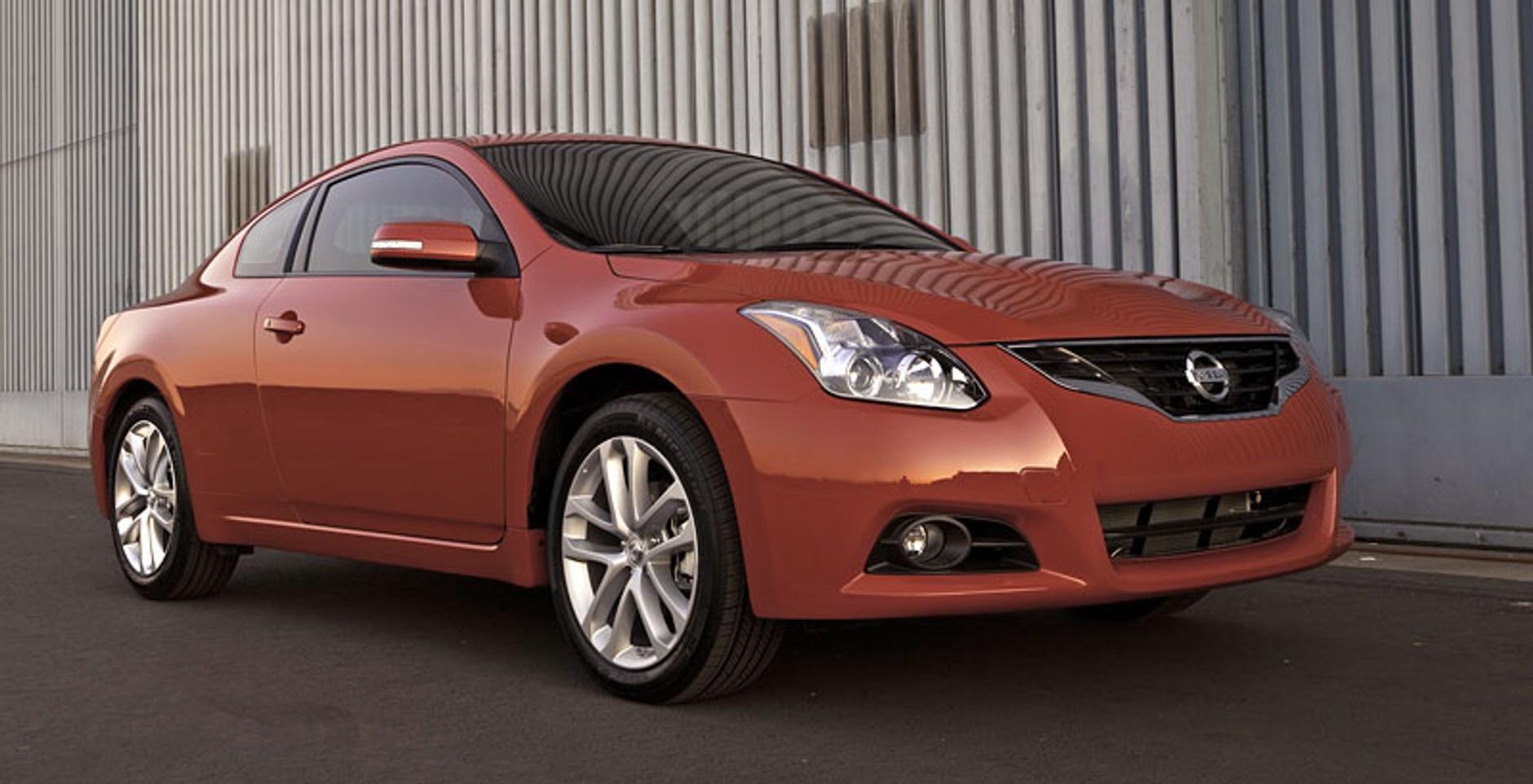 Nissan Altima 2010: amerykański facelifting na rok 2010