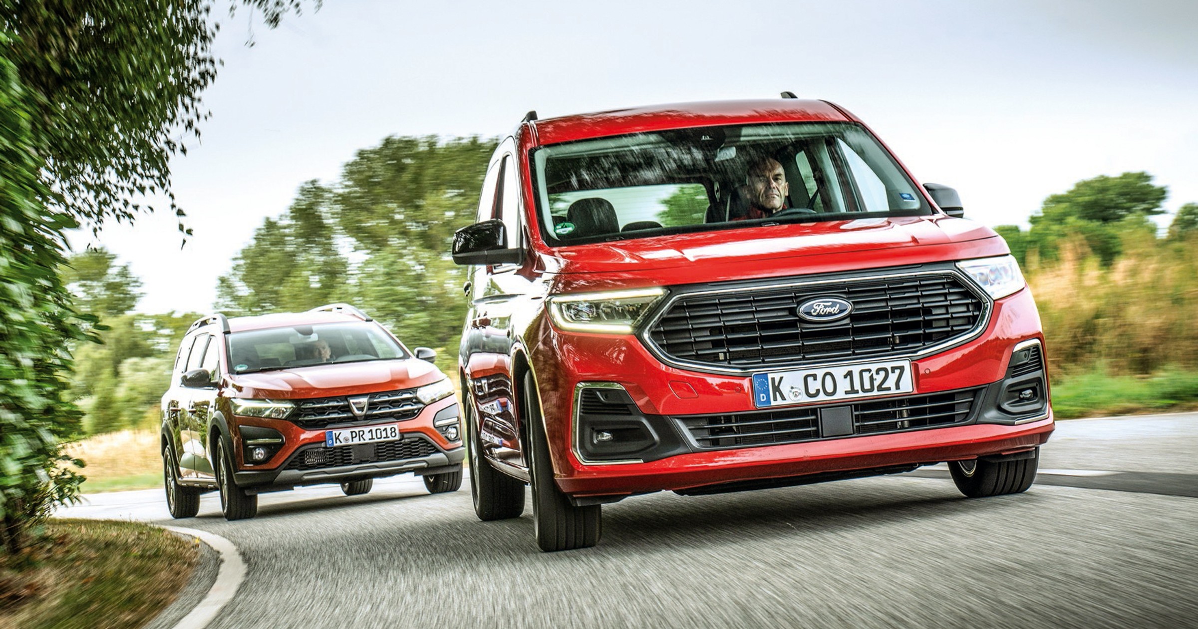 Ford Tourneo kontra Dacia Jogger - porównanie