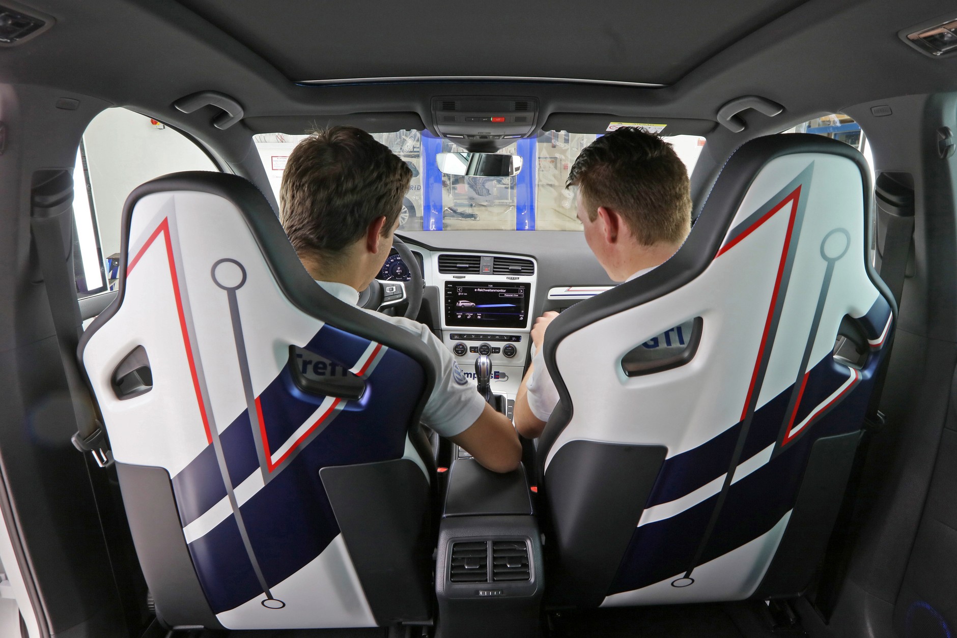 Volkswagen Golf GTE Performance Concept