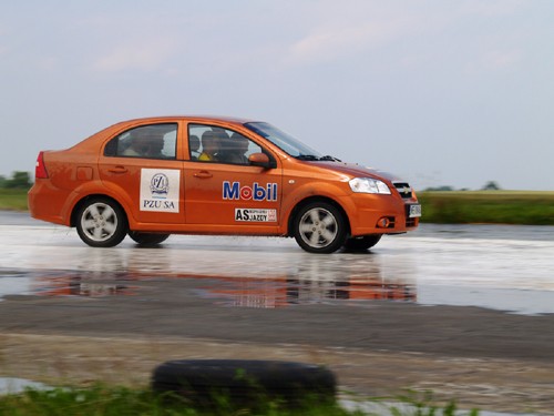 Meta w Bednarach, Lacetti w Warszawie