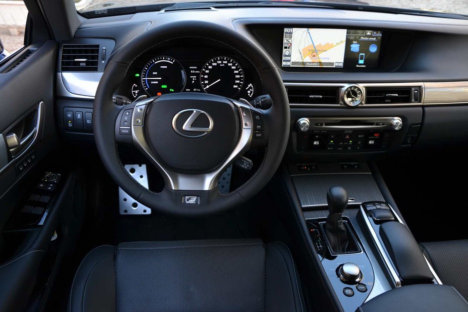 Lexus GS300h