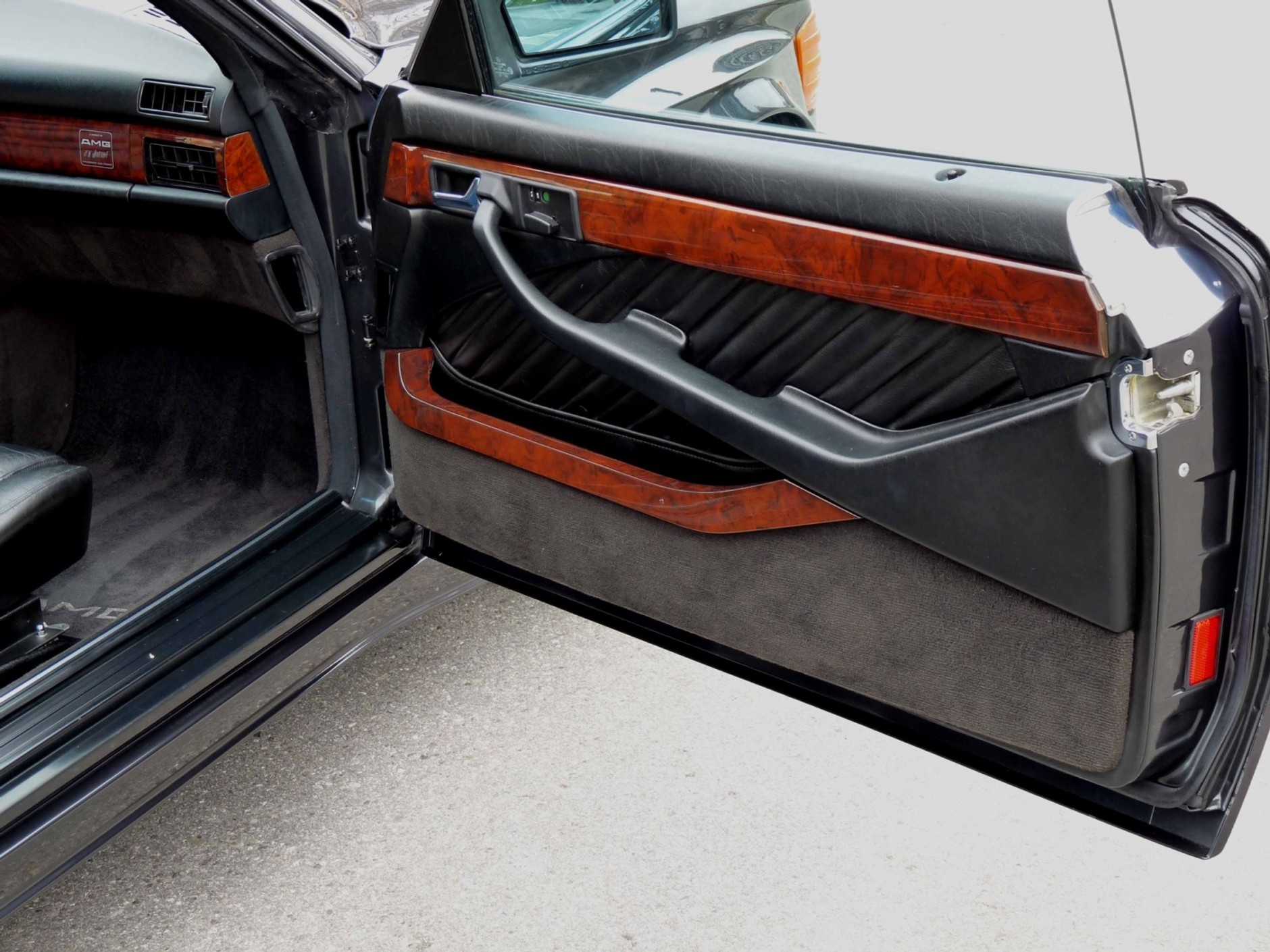 Mercedes 560 SEC 6.0 AMG