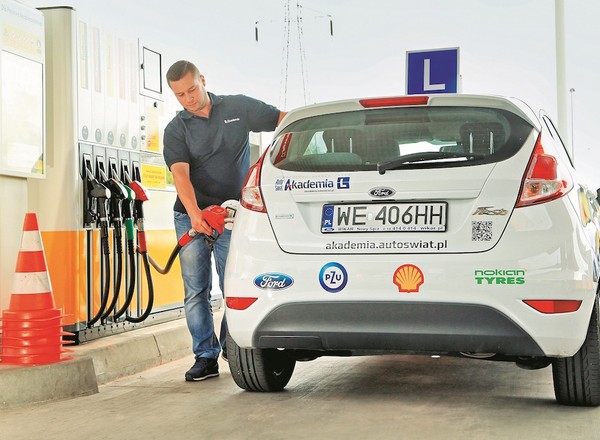 Shell i Akademia Auto Świat razem dla bezpieczeństwa na drodze