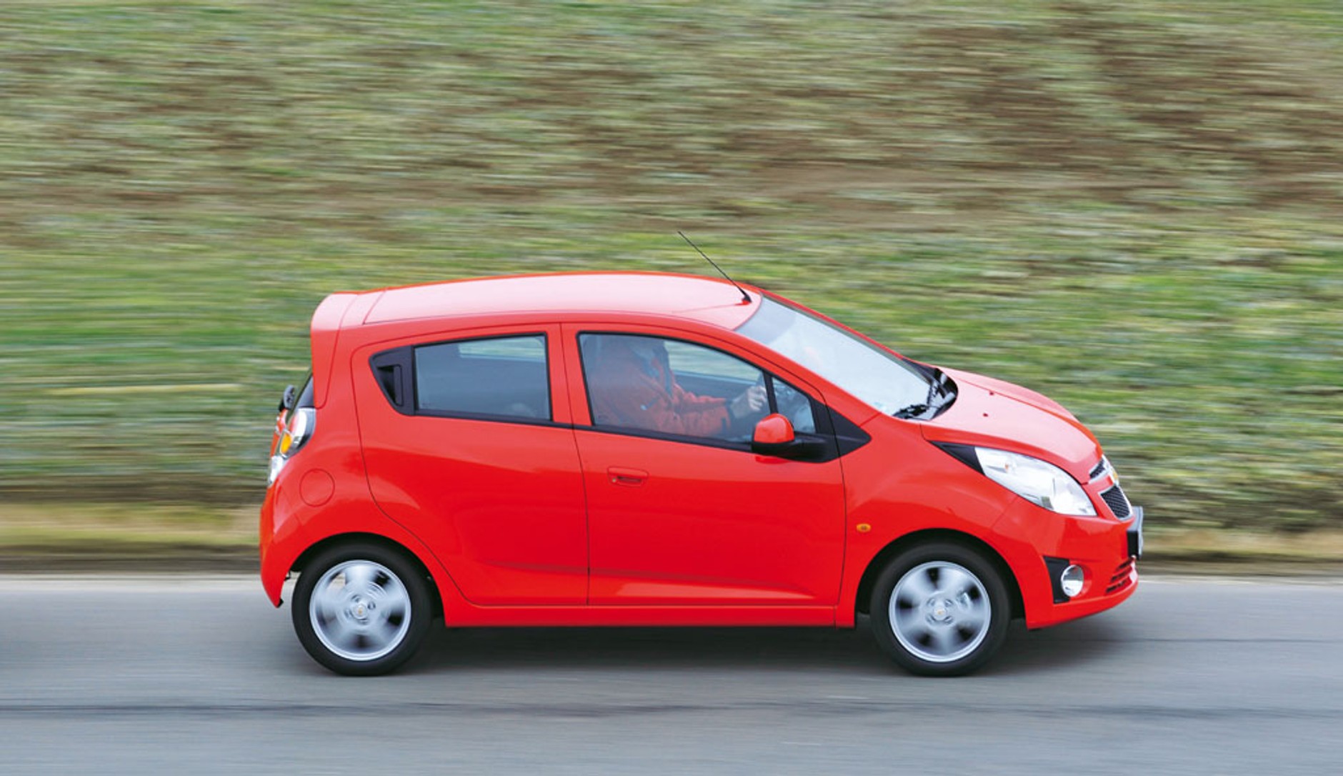 Trzy sprytne maluchy i... Spark. Czyli, przebojowy Chevrolet Spark kontra Citroen C1, Hyundai i10 i Suzuki Alto