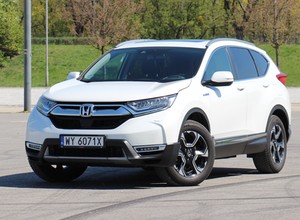 Honda CR-V Hybrid – zastąpić diesla