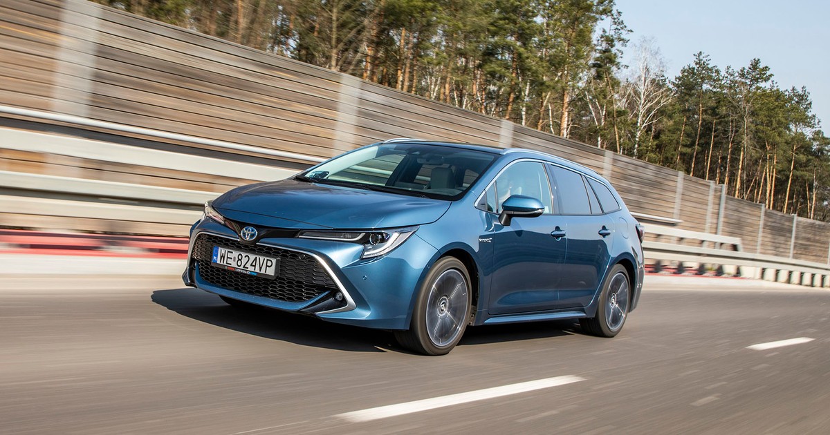 Oszczędzaj z fantazją - test Toyoty Corolla Touring Sports 2.0 Hybrid