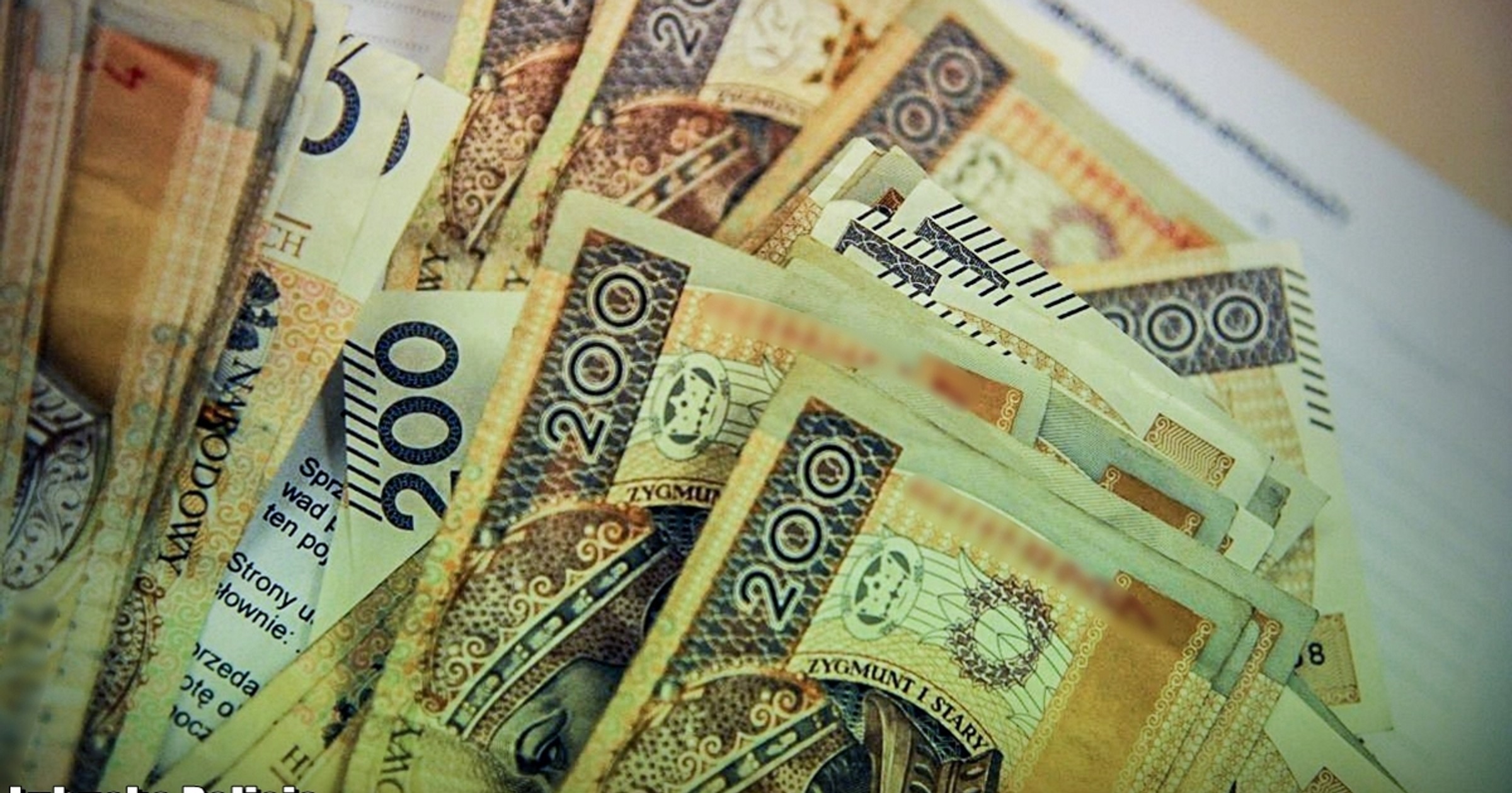 Obraz pochodzący z serwisu https://lubuska.policja.gov.pl/go/serwis-informacyjny/aktualnosci/50980,quotMamo-mamo-ratuj-mialam-wypadekquot-Dwie-seniorki-stracily-ponad-100-tys-zl.html