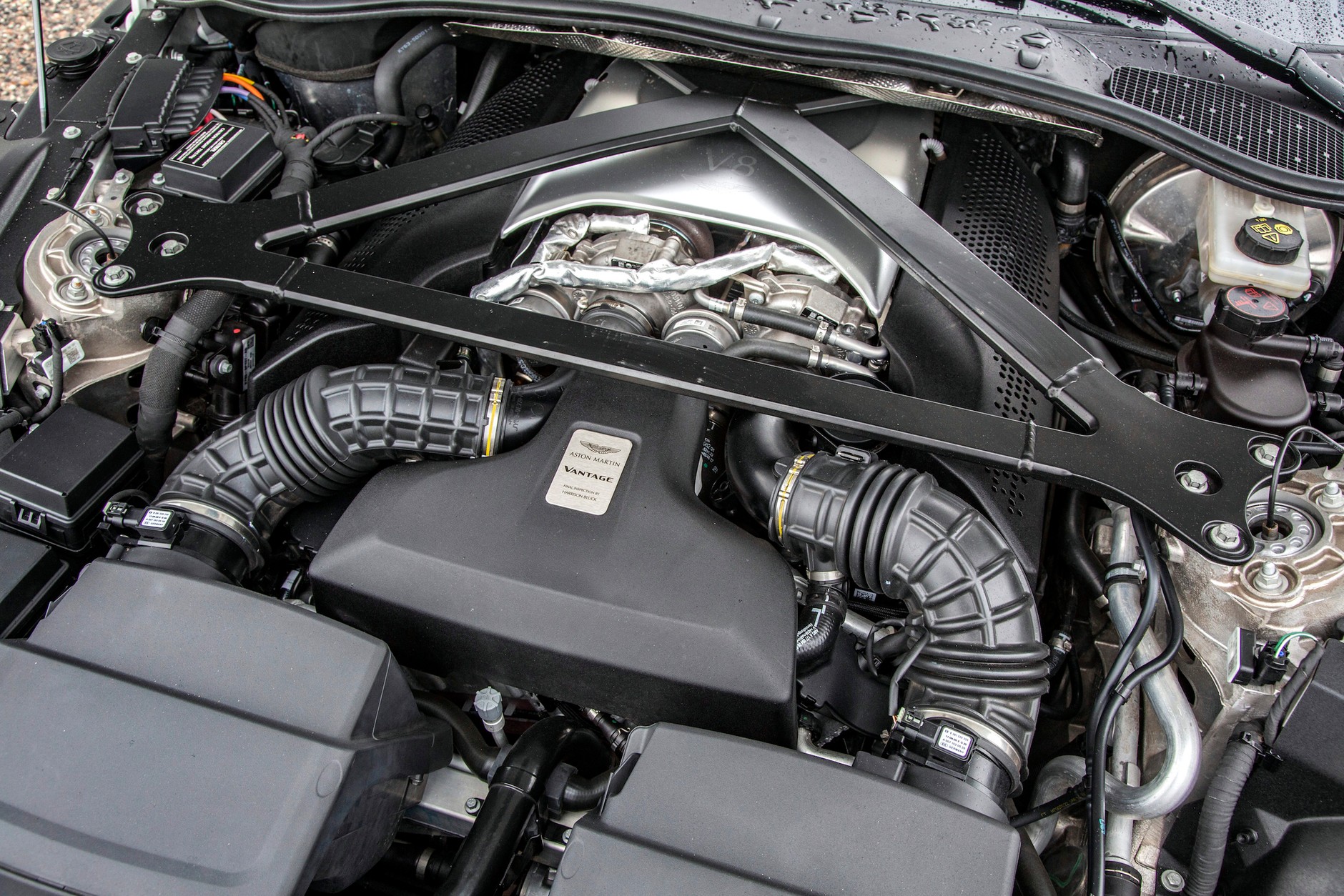 Aston Martin Vantage