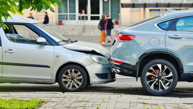 Najechanie samochodu na samochód