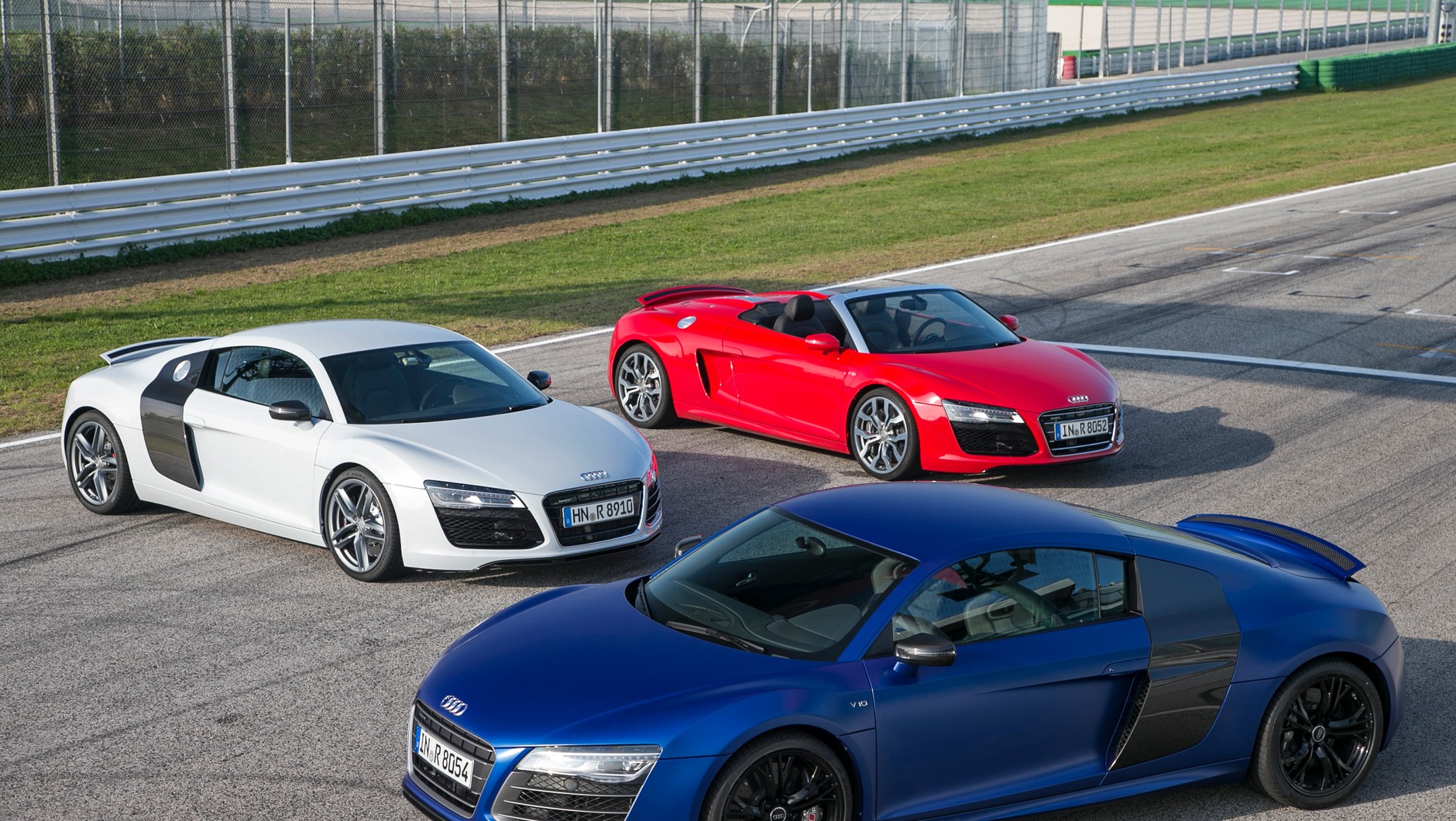 Jak jeździ nowe Audi R8?