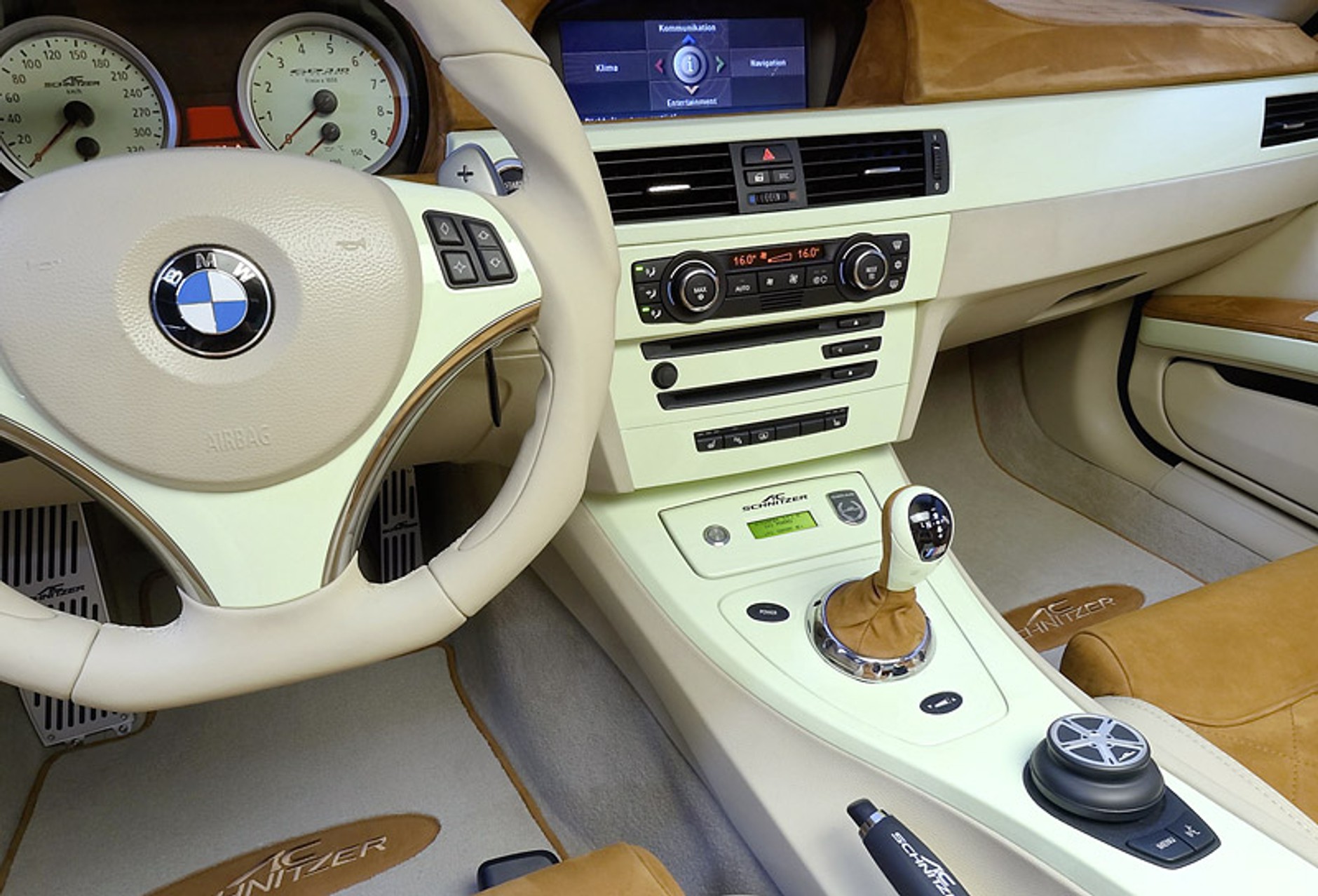 IAA Frankfurt 2007: AC Schnitzer GP3.10 - dziesięciocylindrowe coupé na gaz