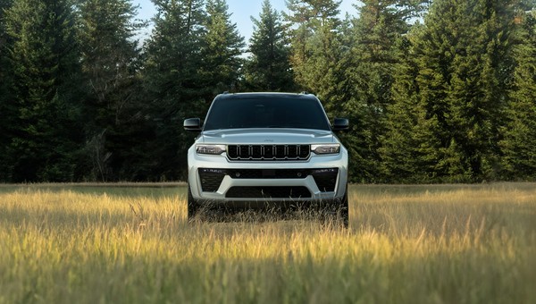 Jeep Grand Cherokee z nowym silnikiem Hurricane 4 Turbo. Aż 324 KM z pojemności 2 litrów