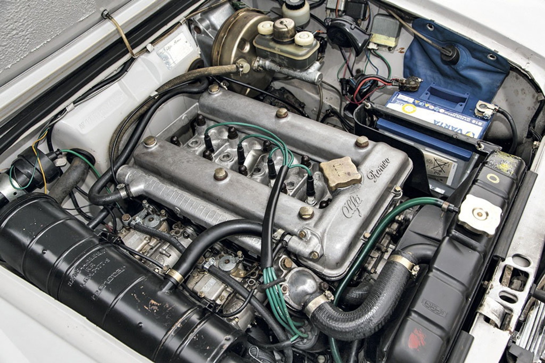 Alfa Romeo Giulia Nuova Super 1300