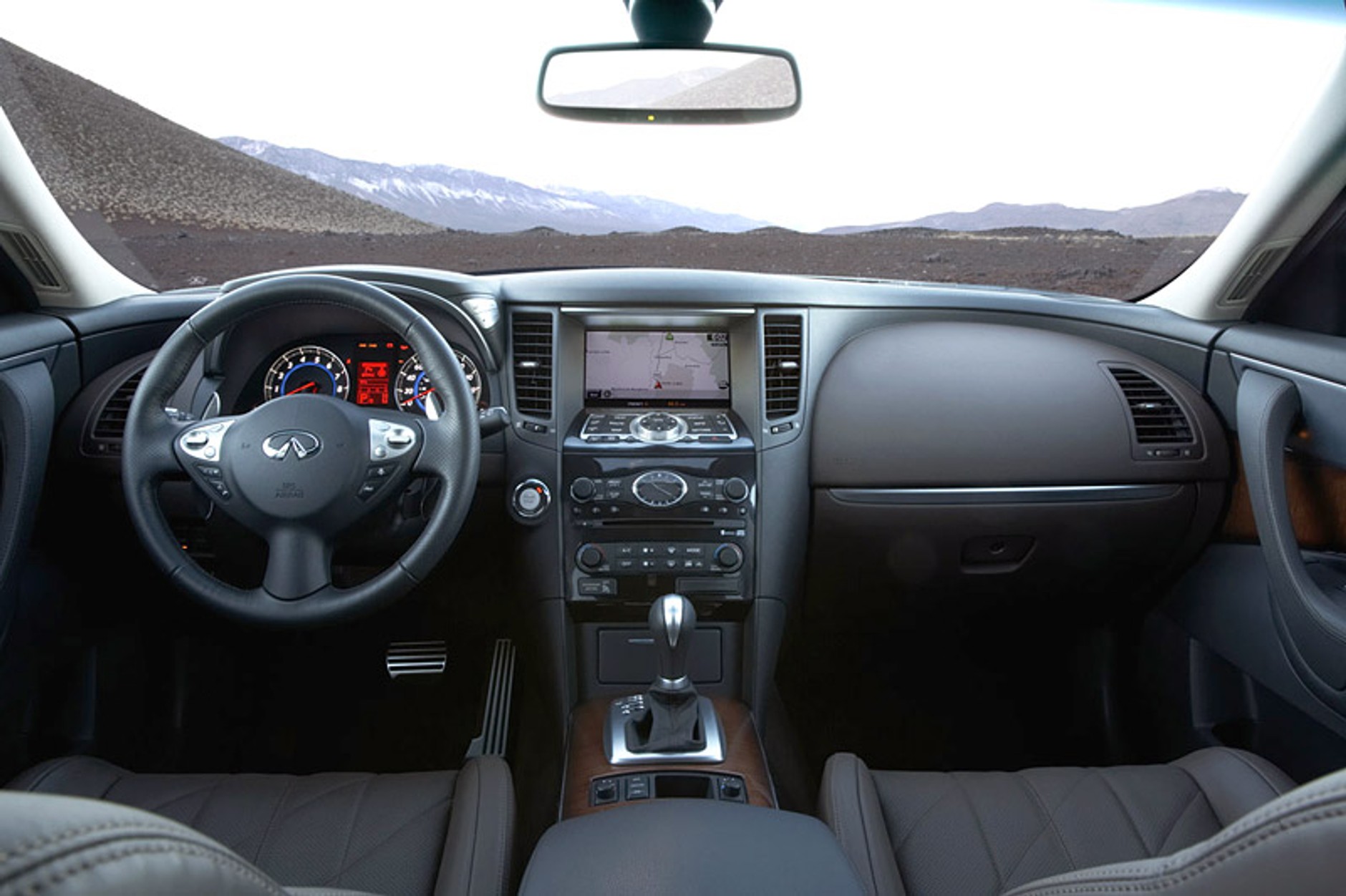 Infiniti FX50 i Infiniti FX30d – japoński gigant w dwóch odsłonach