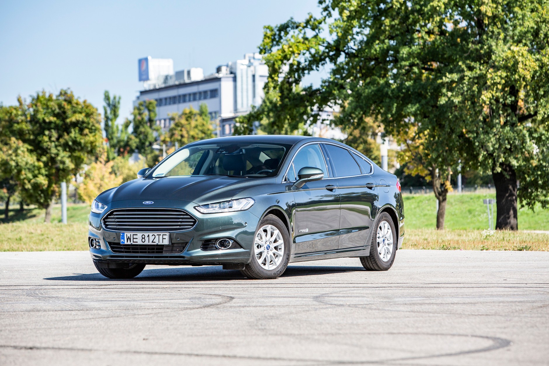 Ford Mondeo Hybrid Titanium