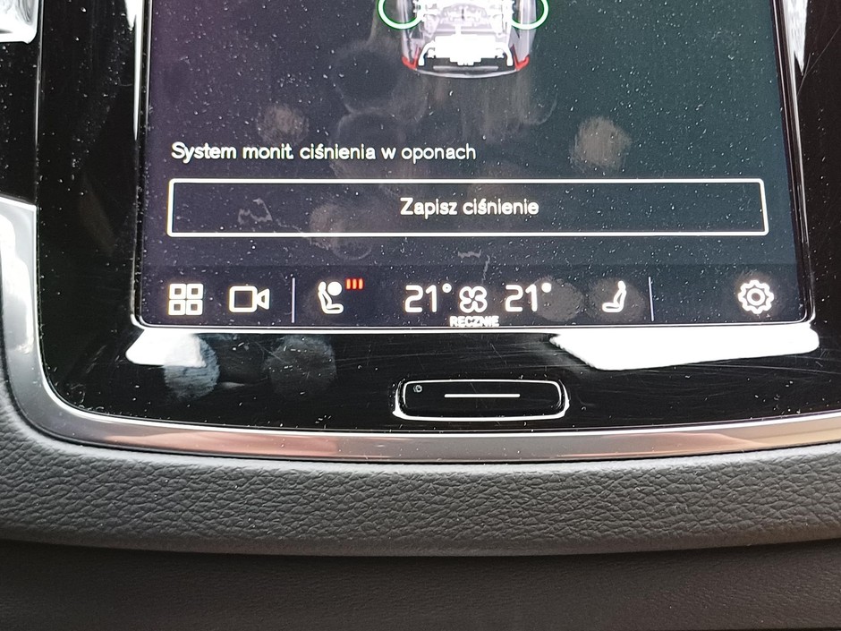 Volvo XC90 B5