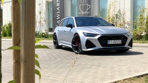 Audi RS 6 Avant Performance. Kto powiedział, że kombi musi być nudne?