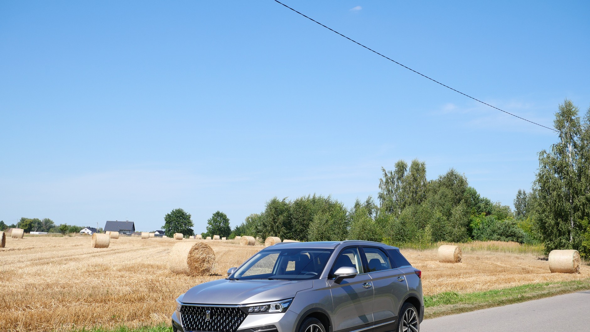 Nie, to nie DS ani nie Peugeot czy Nissan, to Bestune T77