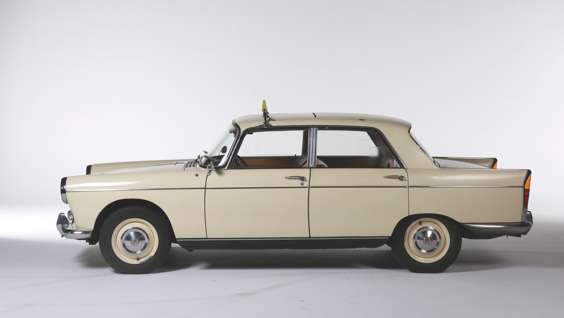 Peugeot 404