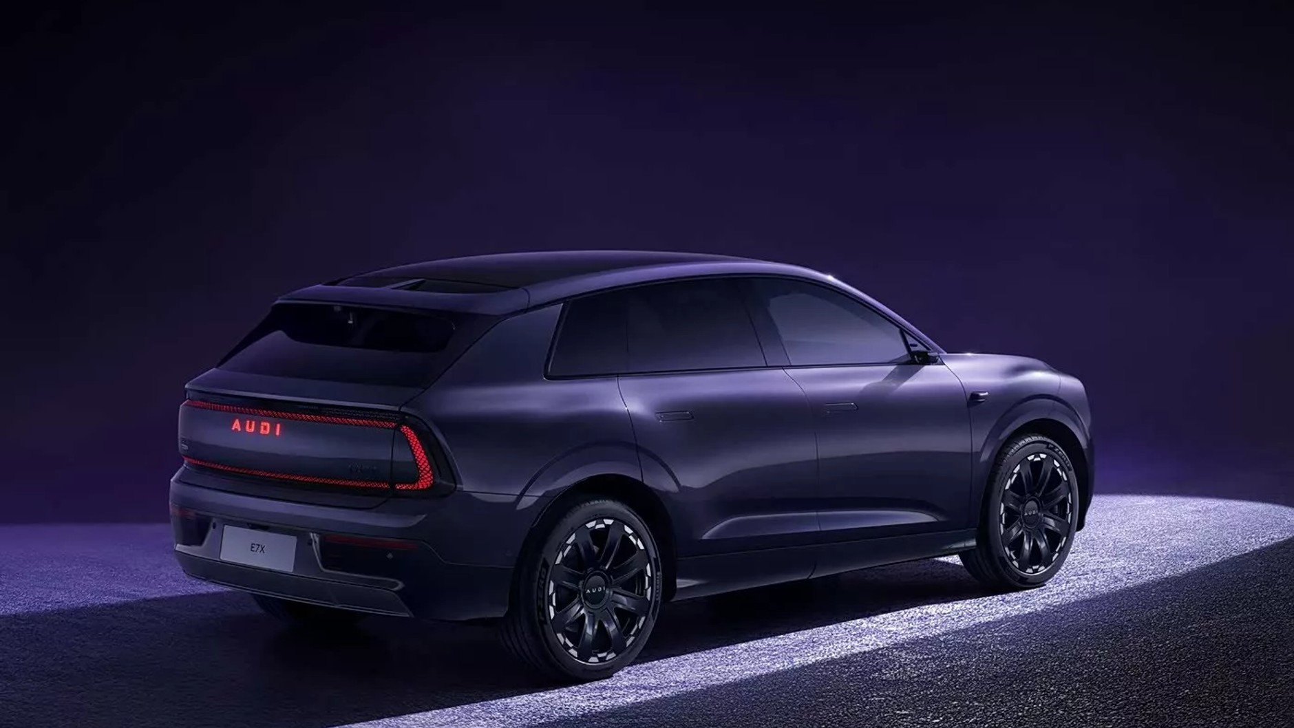 AUDI E7X