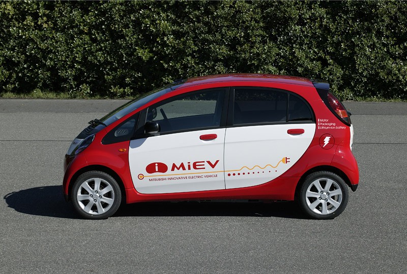 Mitsubishi: zainteresowanie elektrycznym i-MiEV zmusza producenta do zwiększenia produkcji