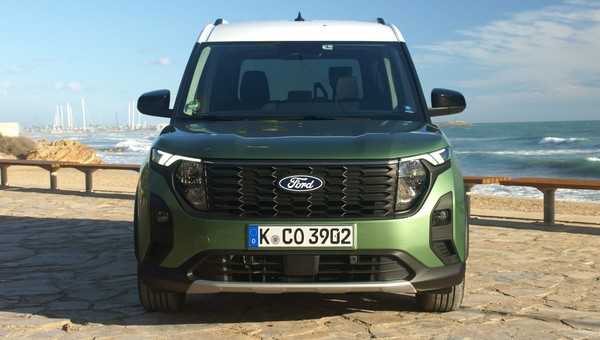 Kombivan, którym nie jeździ się "za karę", istnieje. To nowy Ford Courier