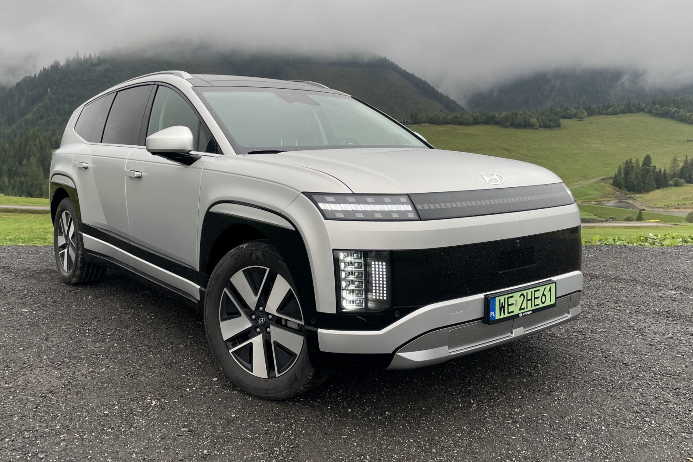 Jeździłem statkiem kosmicznym. Hyundai Ioniq 9 zastawia na kierowcę pułapkę