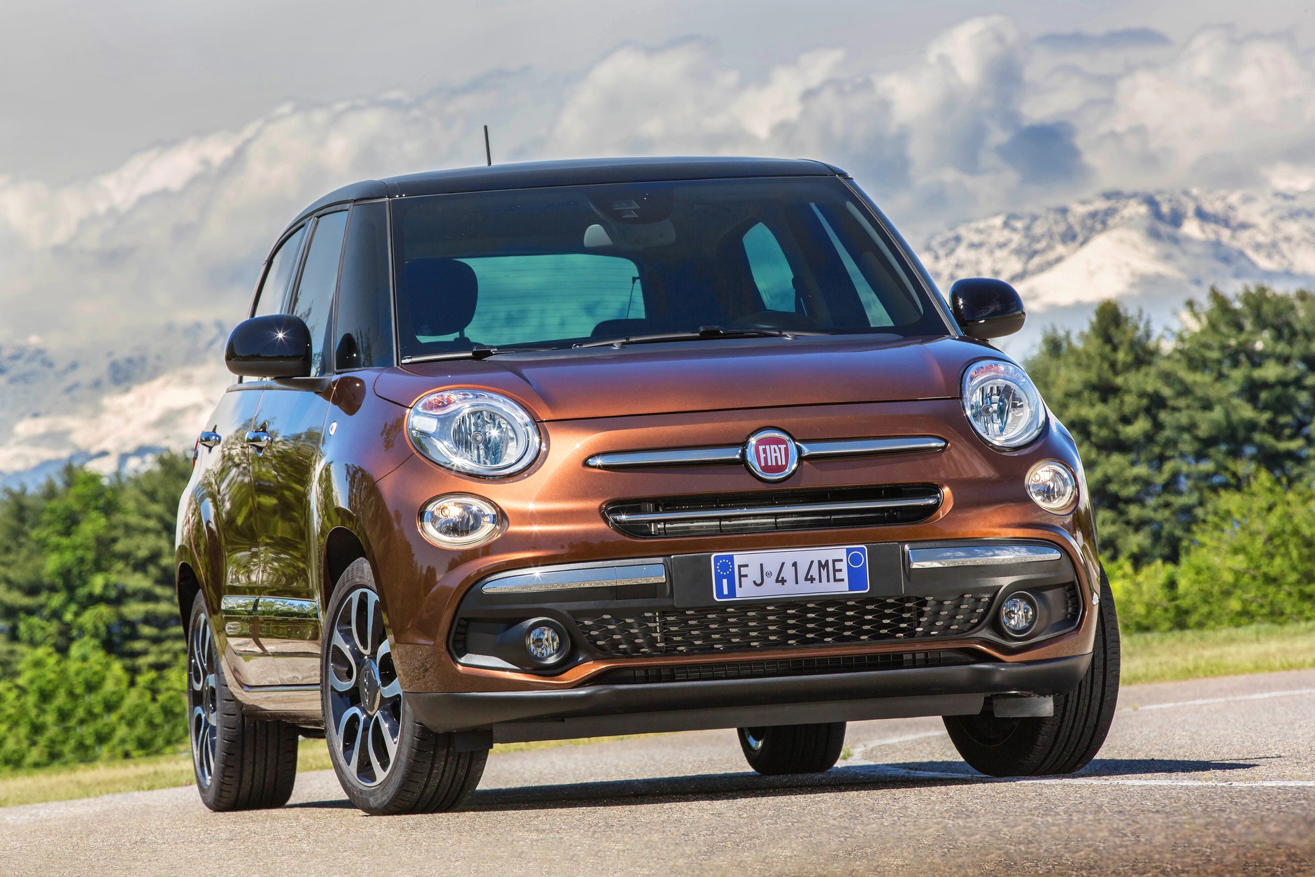 9. Fiat 500L (debiut: marzec 2012 r.)