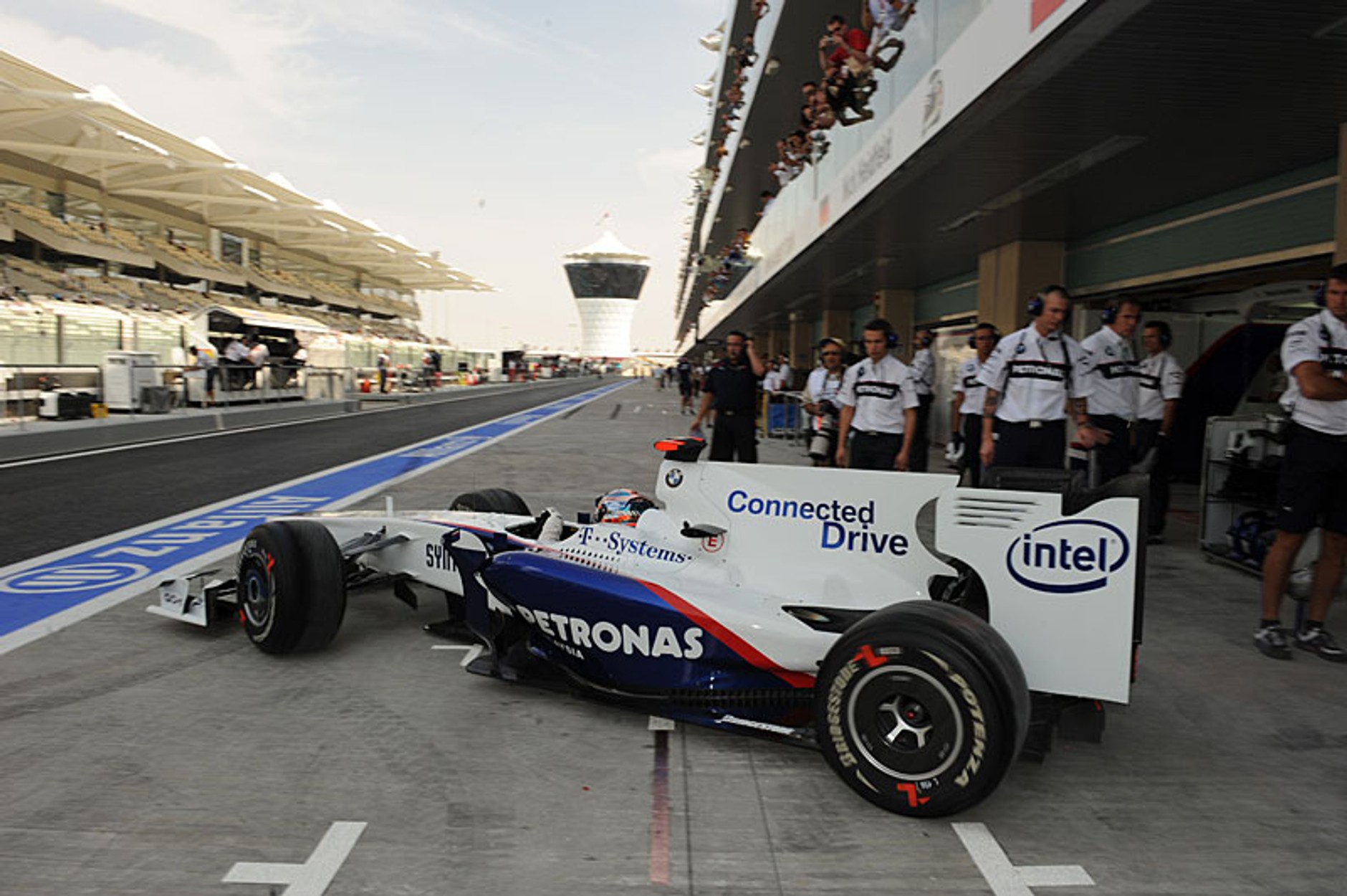 Grand Prix Abu Zabi 2009: czas pożegnań i rozstań (fotogaleria)