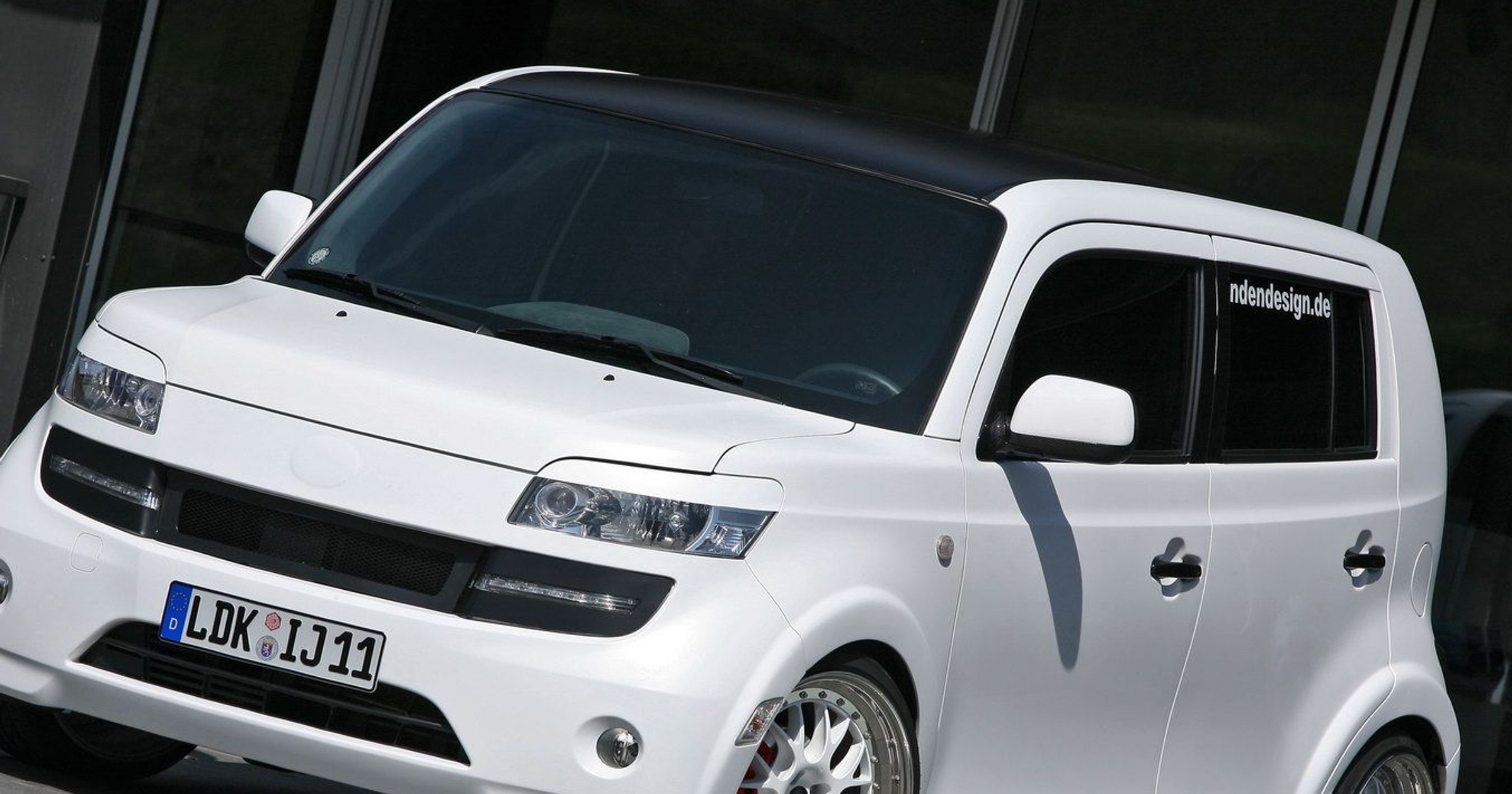 Daihatsu Materia w wydaniu lodowym
