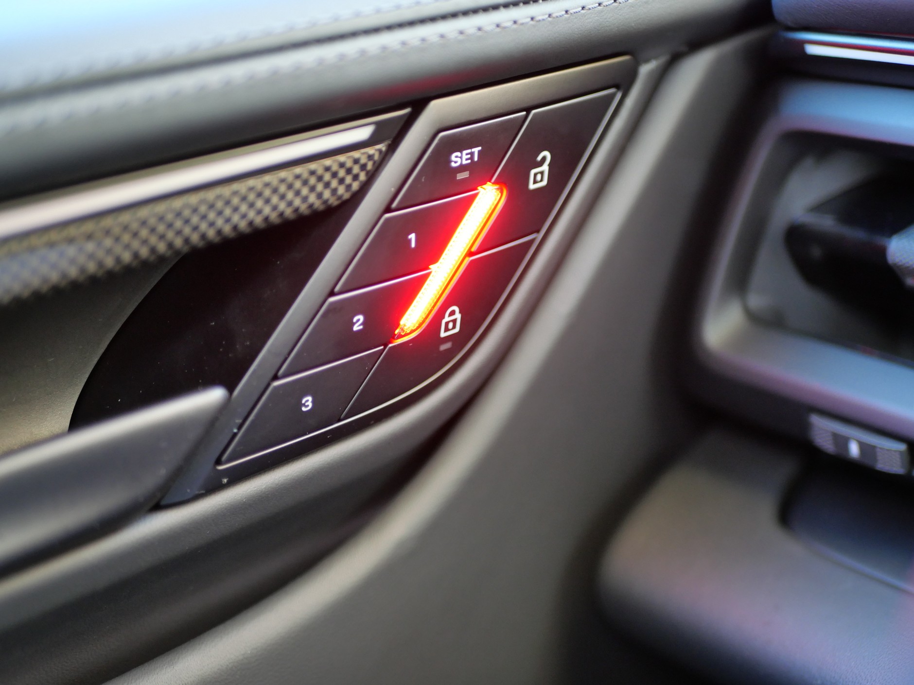 Porsche Macan 4 electric