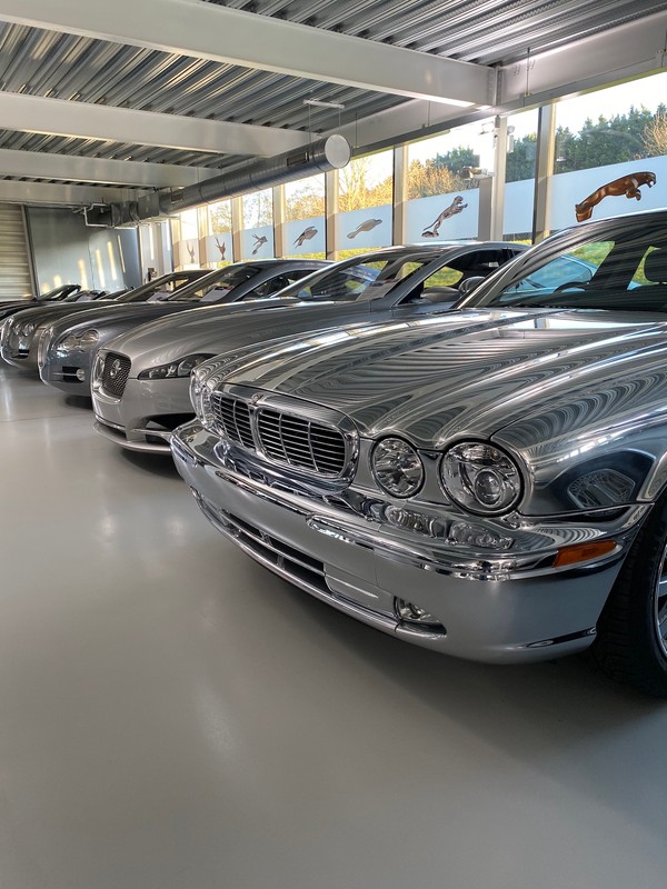 Jaguar X350