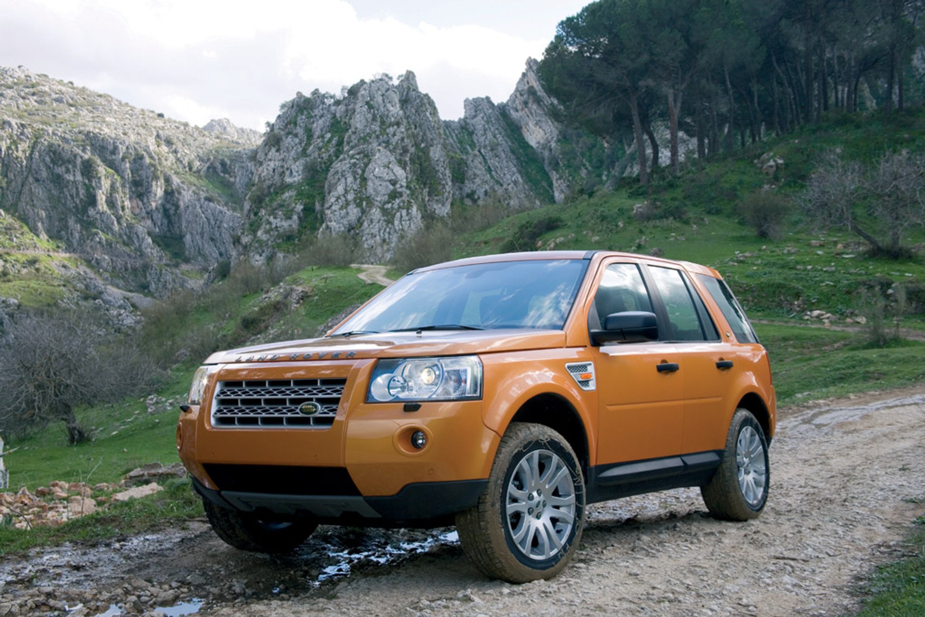 Czy 4x4 pozwala na więcej? Szukamy najlepszego używanego SUV-a