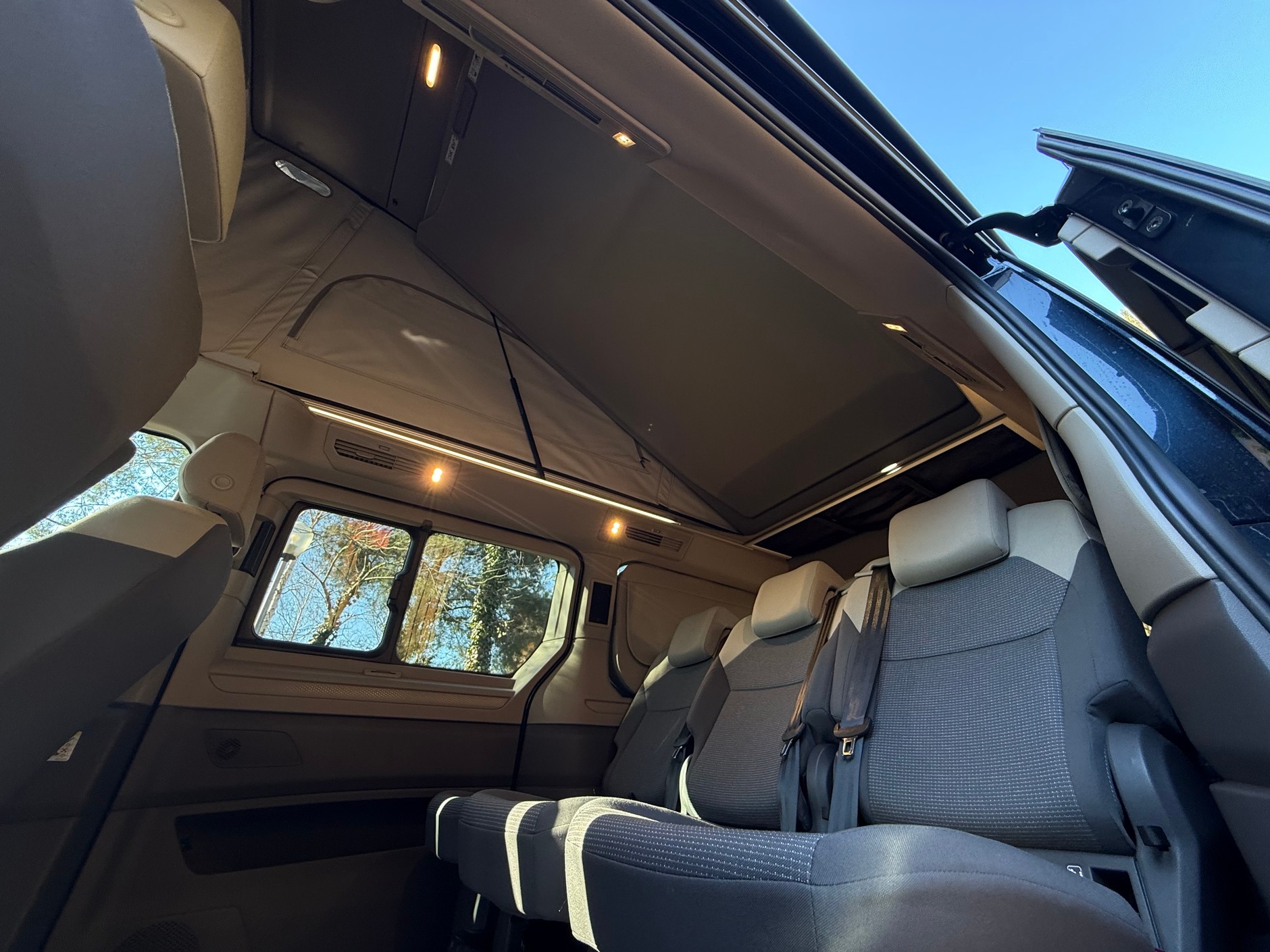 Volkswagen California Beach