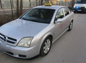 Taxi na łysych oponach i bez przeglądu - zakaz dalszej jazdy i wysoka kara po kontroli ITD