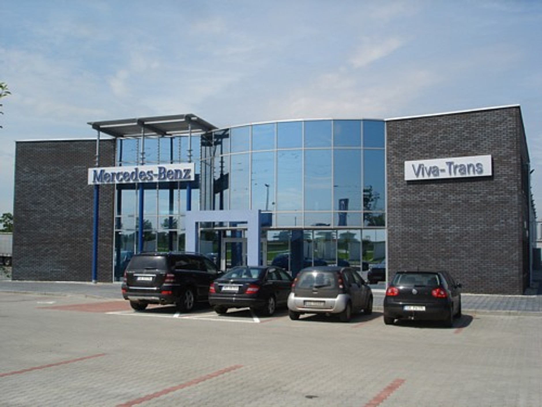 Viva-Trans w Pyskowicach - nowa stacja serwisowa  w sieci Mercedes-Benz