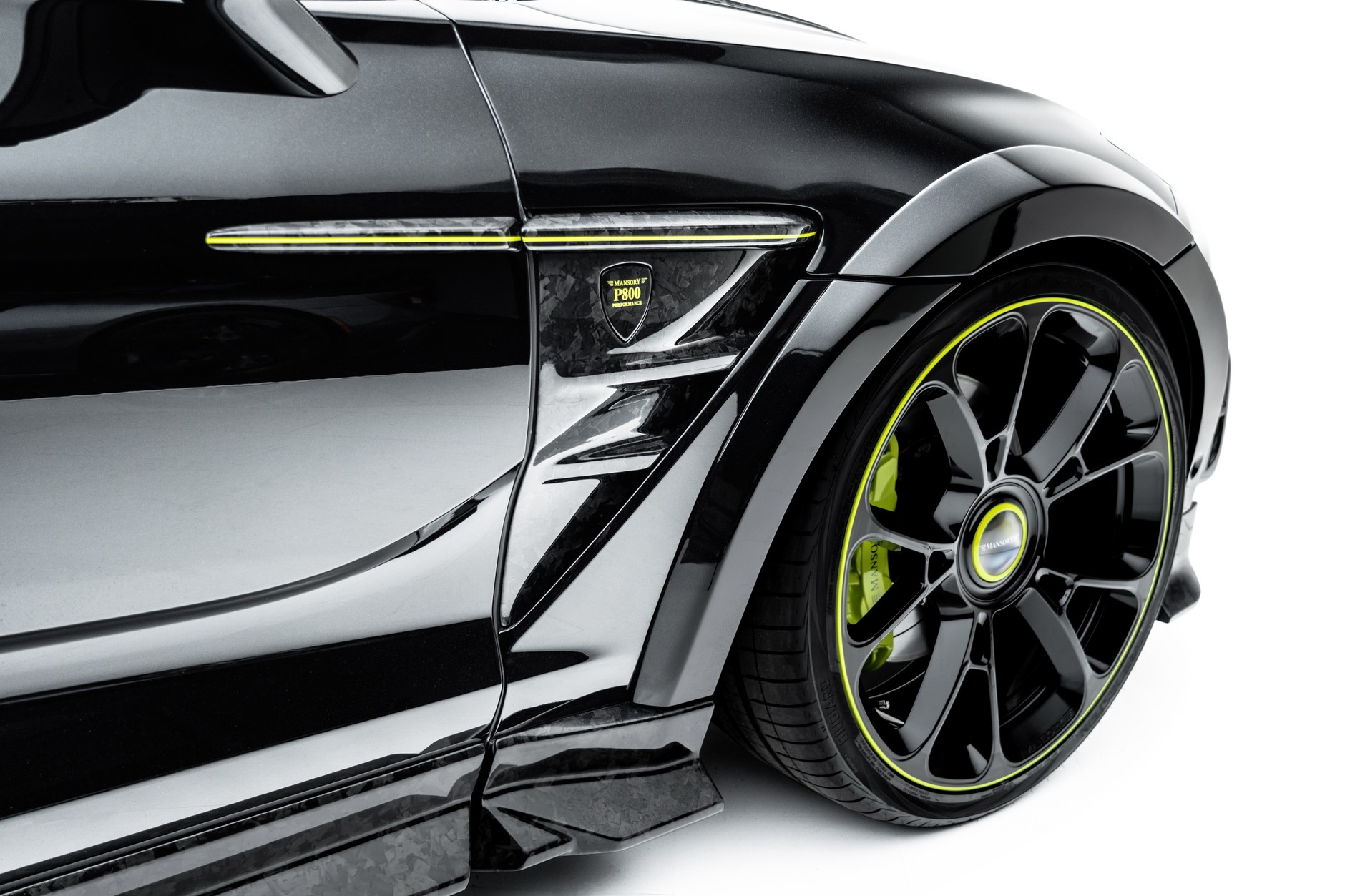 Mansory Aston Martin DBX