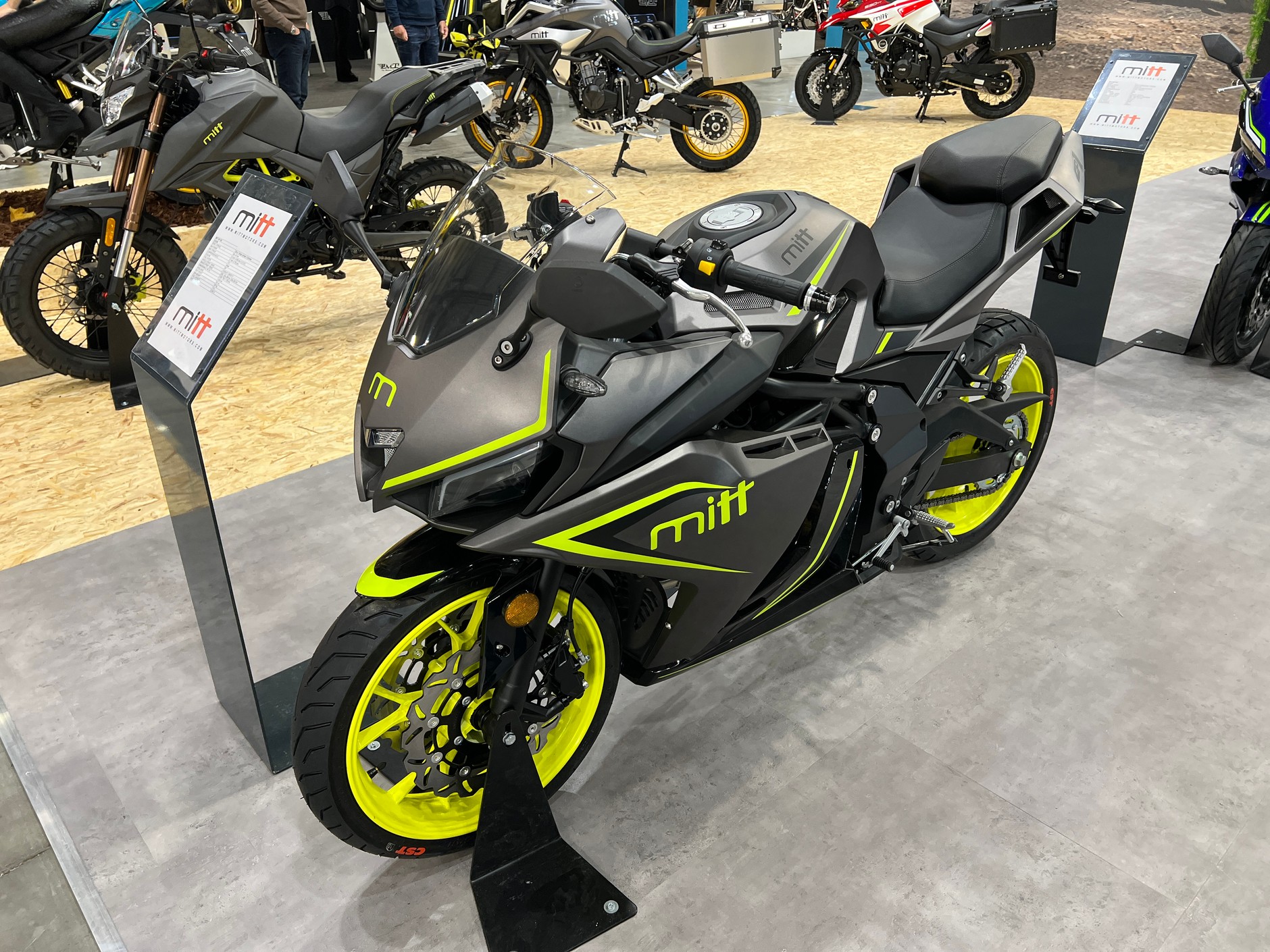 Wystawa motocyklowa EICMA 23