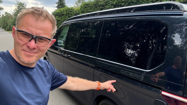 Nowy Volkswagen California dorobił się oferowanych w standardzie drugich drzwi przesuwnych