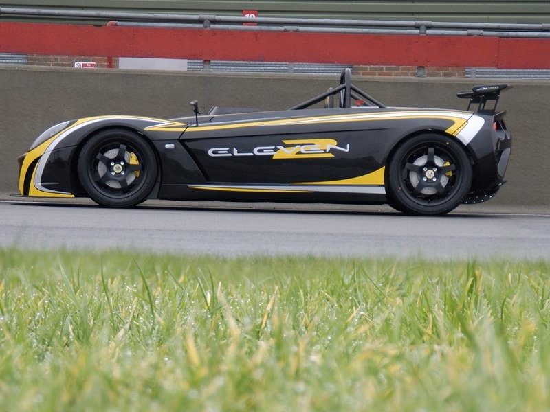 Lotus 2-Eleven: wyścigówką do supermarketu