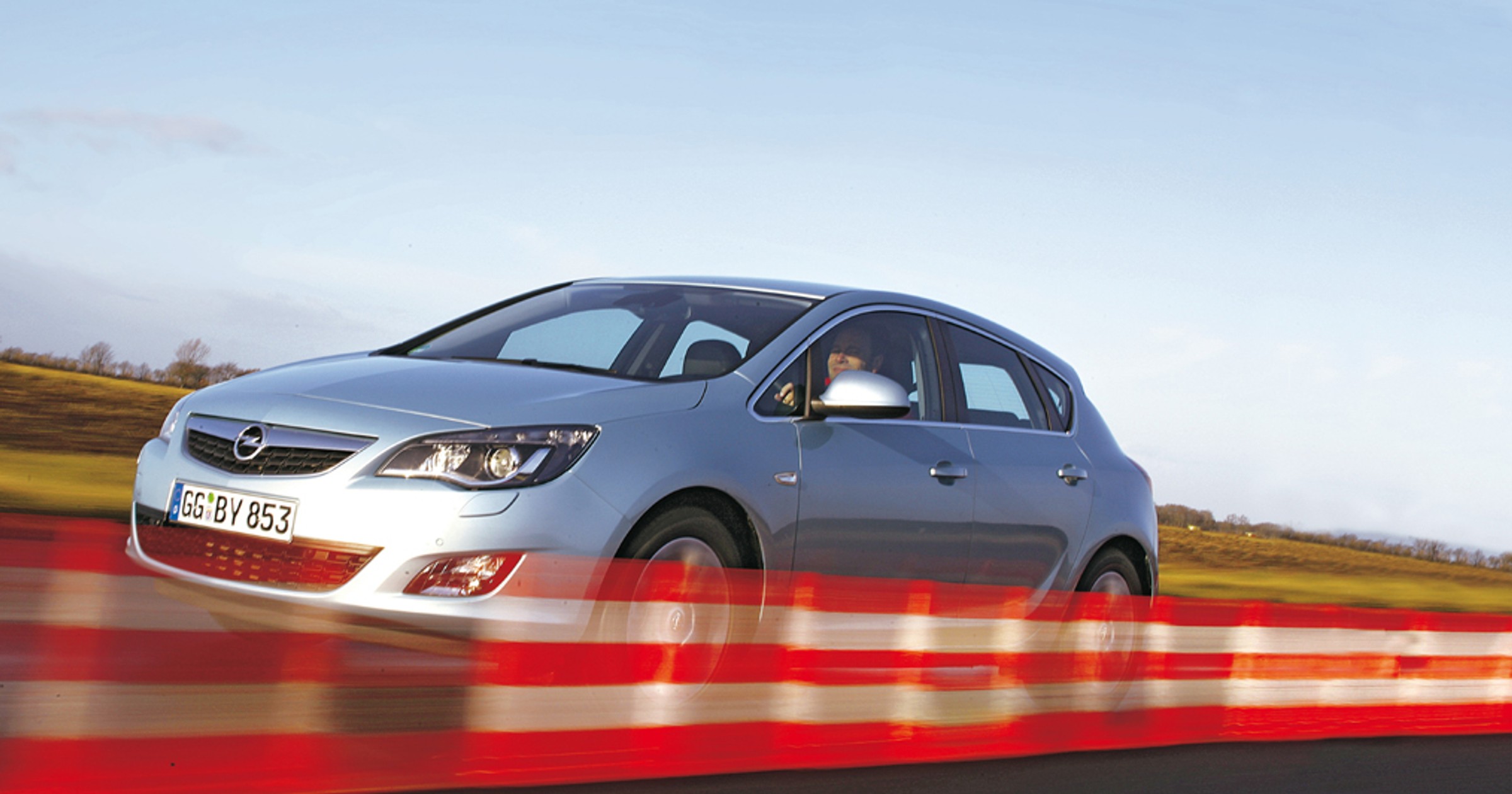 Opel Astra 1.7 CDTI Cosmo - Czy naprawdę jest wielka?