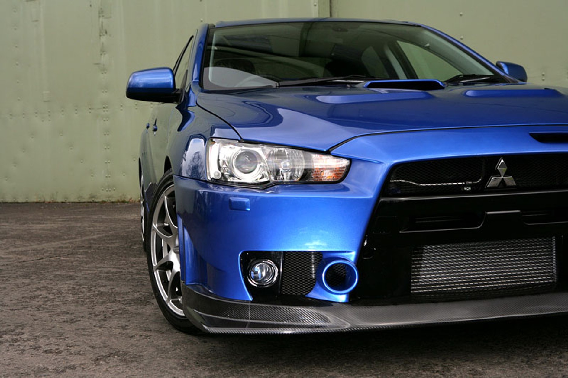 Mitsubishi Lancer Evo X FQ-400: fotogaleria