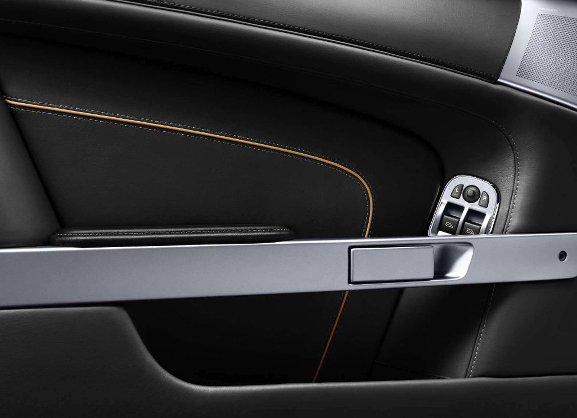 Aston Martin Virage powraca