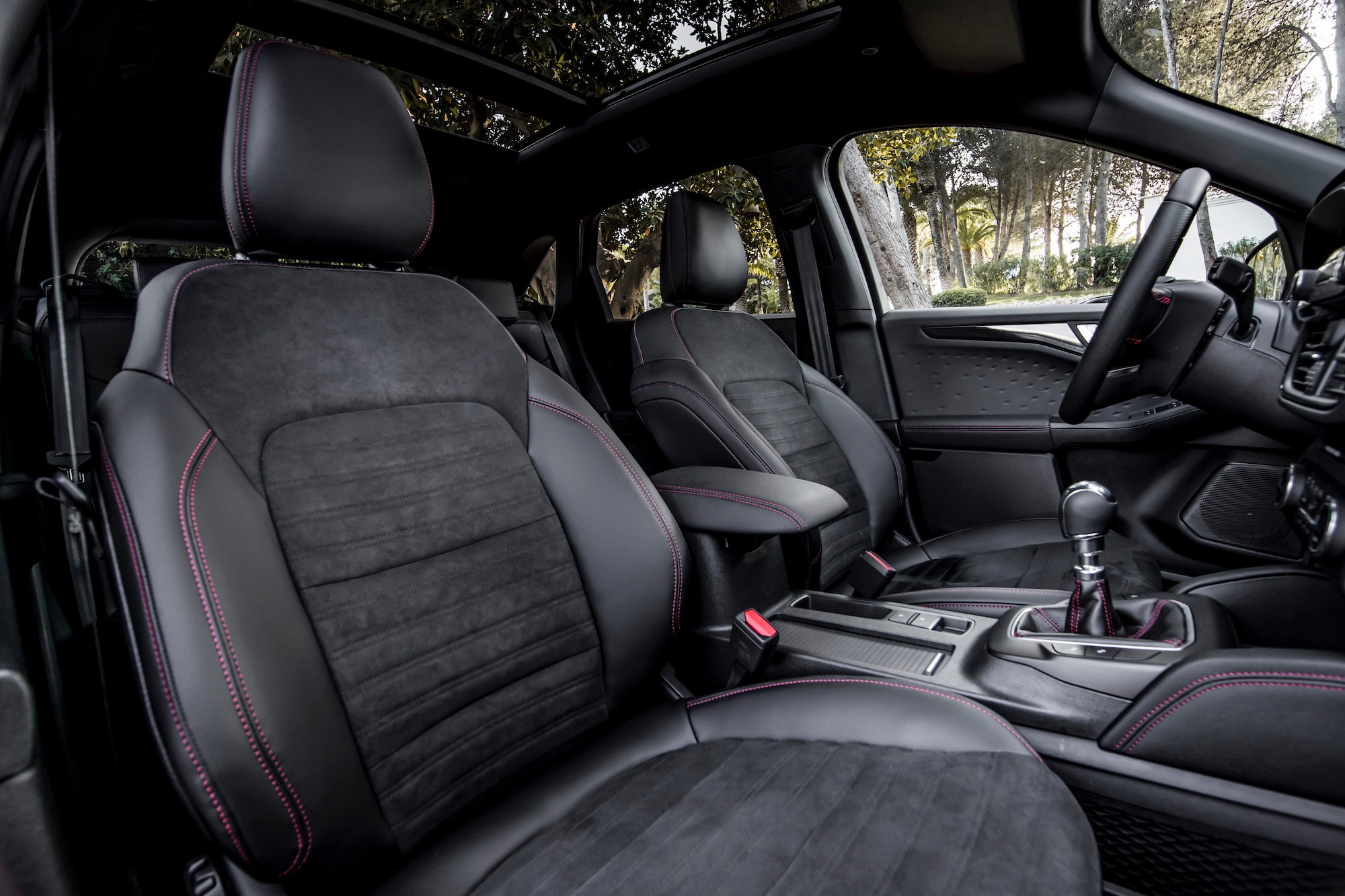 Kuga ST-Line-X EcoBlue Hybrid