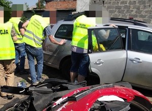 Pomorscy policjanci zlikwidowali gigantyczną "dziuplę samochodową"