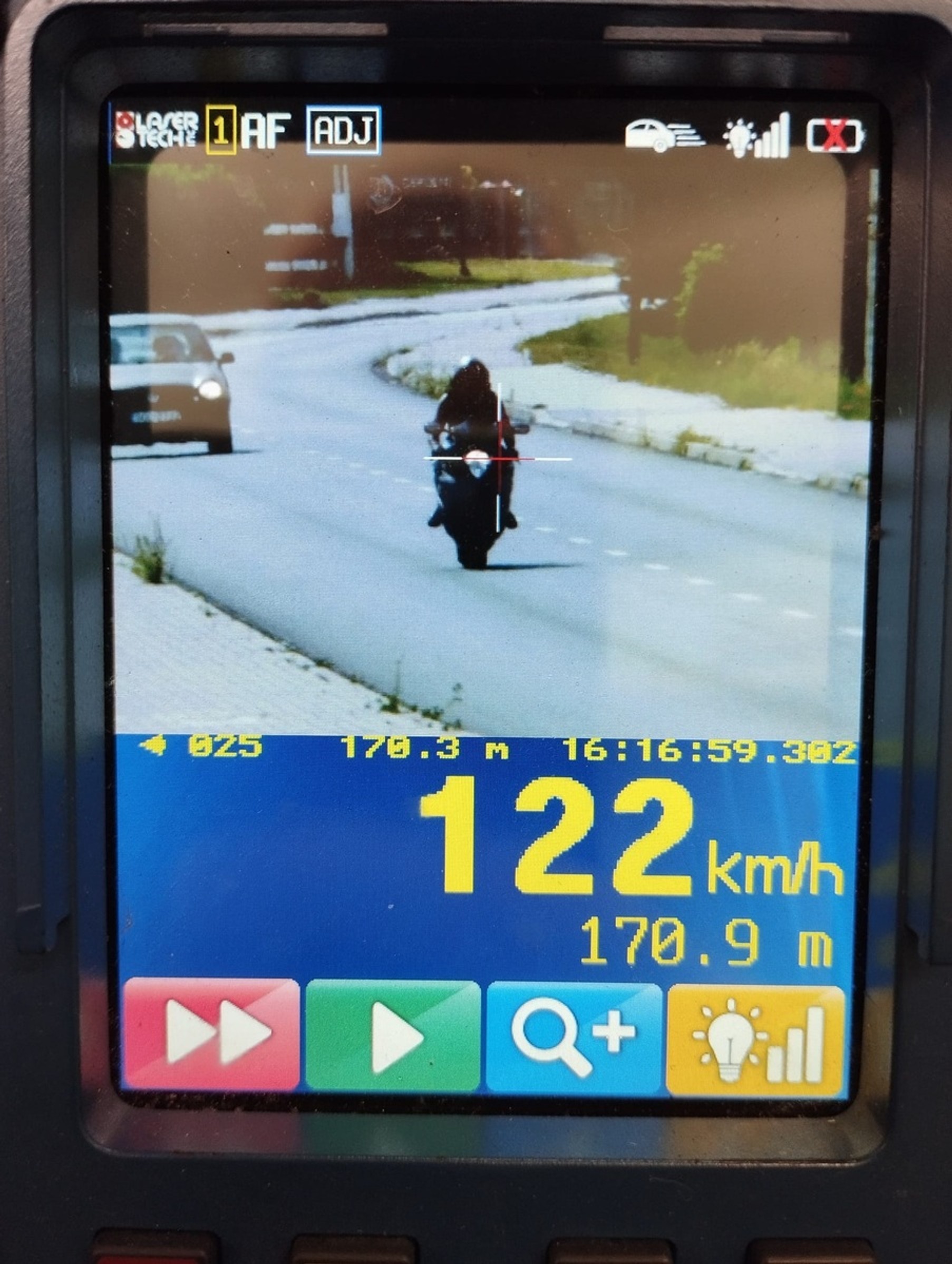 Pomiar prędkości motocyklisty